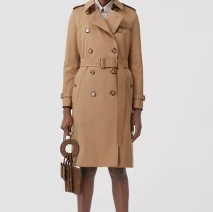 Burberry Kensington Logo Cotton Gabardine Trench Coat Size UK6/US4 (NWT)